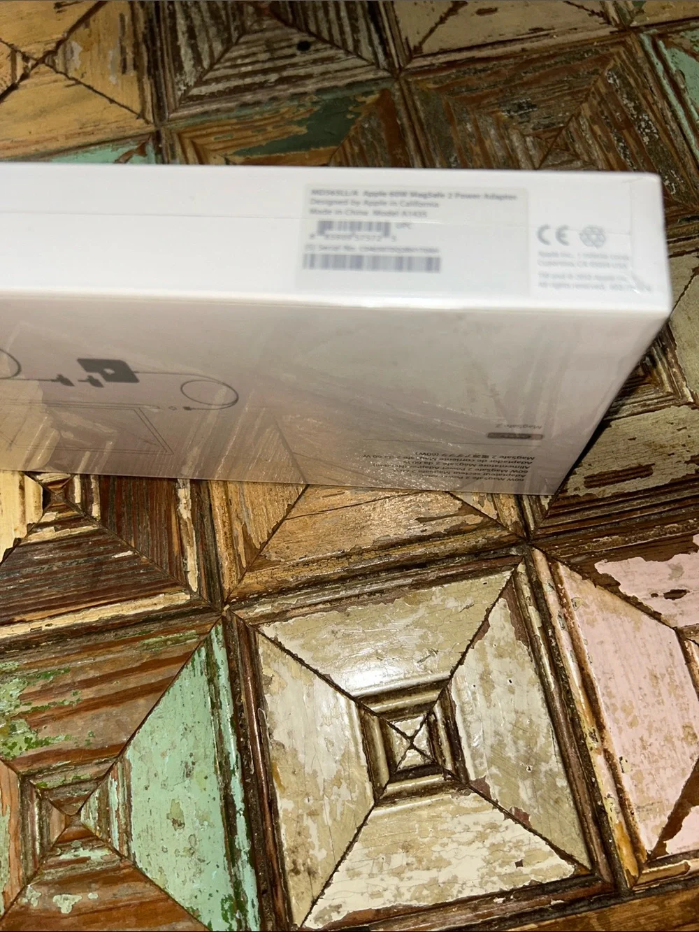 NEW!! Apple 60W MagSafe 2 Power Adapter - White NIB